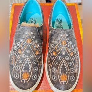 Corral Women's Embroidered leather Sneakers